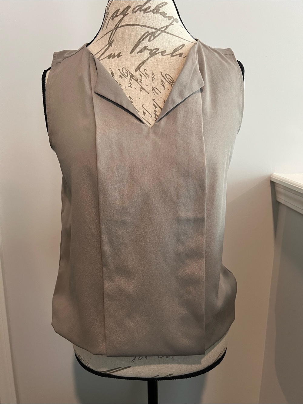 LOFT Sleeveless V-Neck Shell Top in Taupe Gray